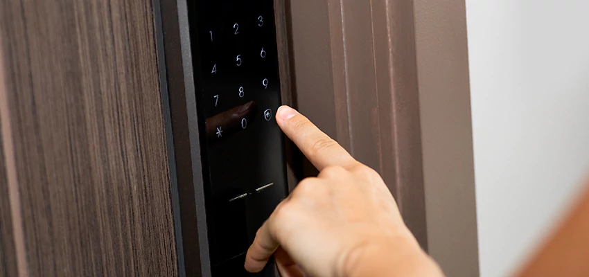 Smart Electric Locks Replacement Services in Cudahy, CA