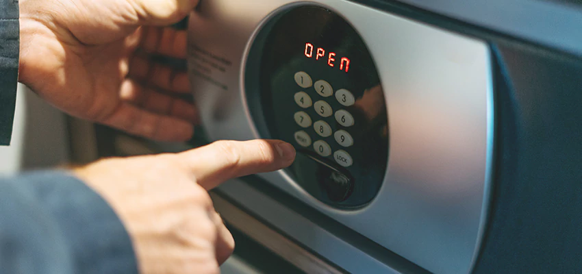 Cash Safe Openers in Cudahy, California
