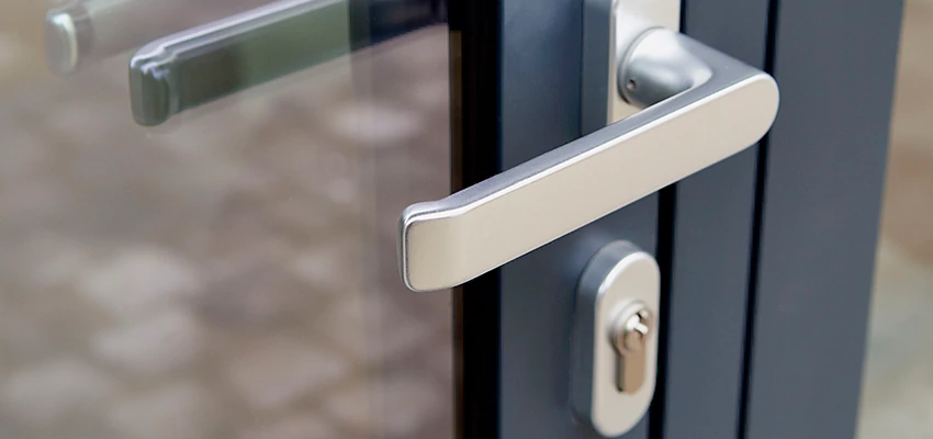 Broken Door Lock Cylinder Repair in Cudahy, California