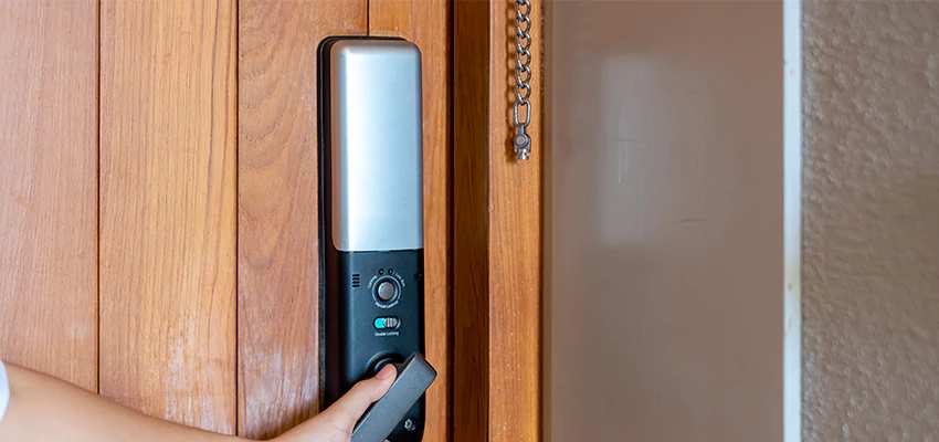 Home Security Electronic Locks Upgrades in Cudahy, CA