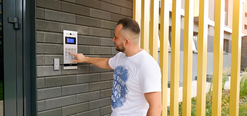 Locksmith Company For Smart Lock System Installation in Cudahy, California